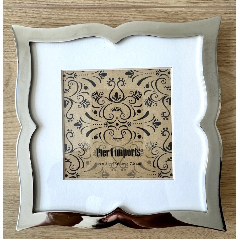 Pier‎ 1 Imports Silver 3x3 Picture Frame Scalloped Quatrefoil Tabletop